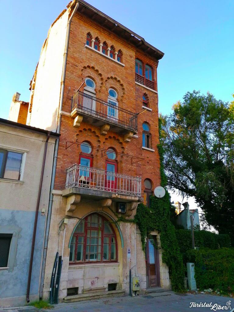 Self Guided Walking Tour Constanta – Discover 22 unique sights