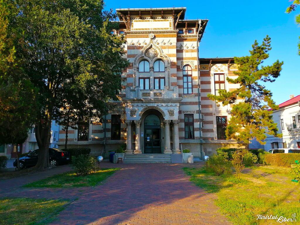 Self Guided Walking Tour Constanta – Discover 22 unique sights