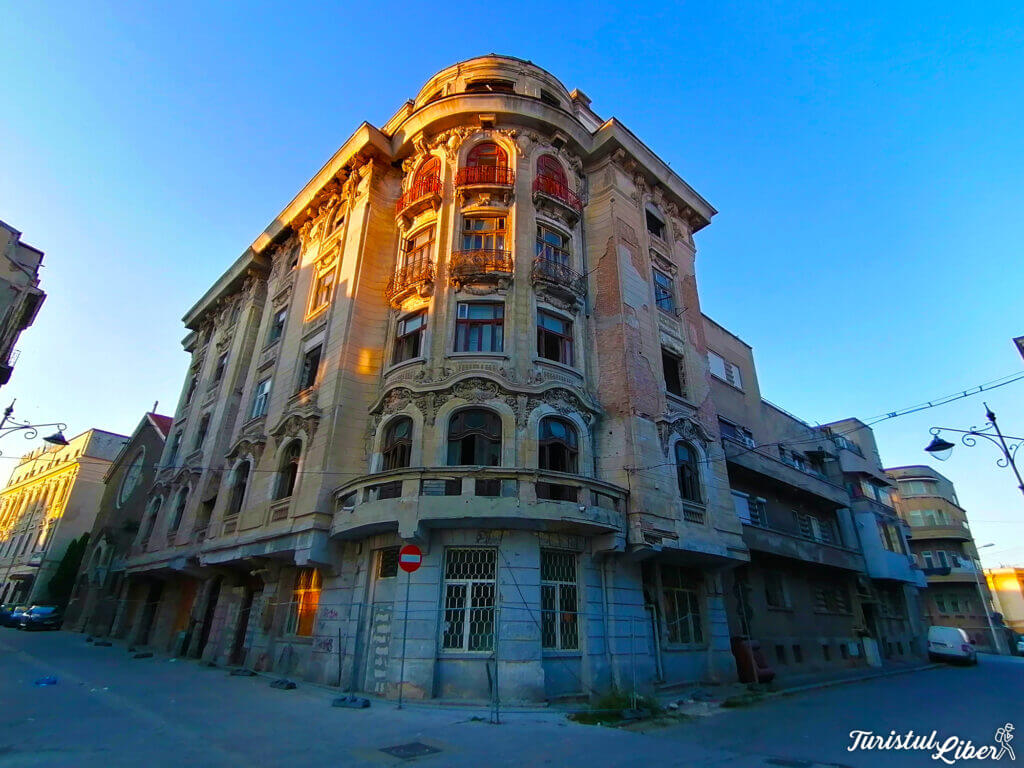 Self Guided Walking Tour Constanta – Discover 22 unique sights