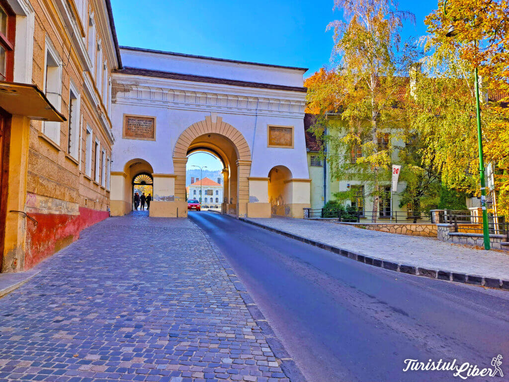 Brasov Walking Tour – Discover 12 impressive sights
