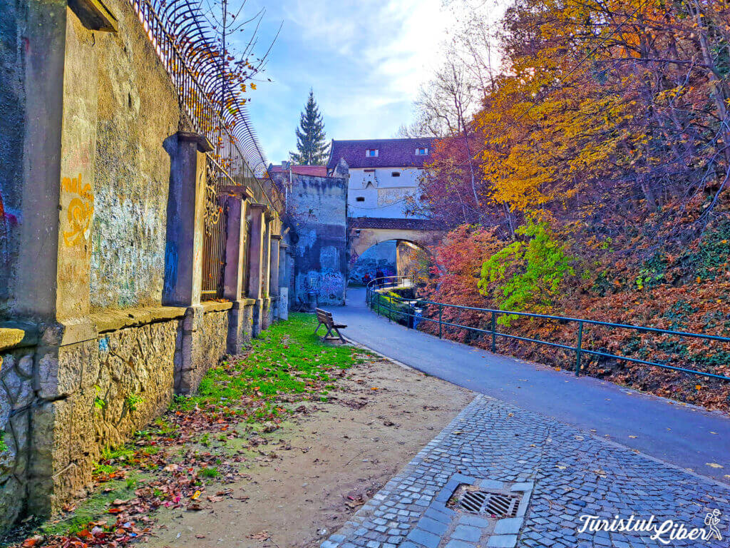 Brasov Walking Tour – Discover 12 impressive sights