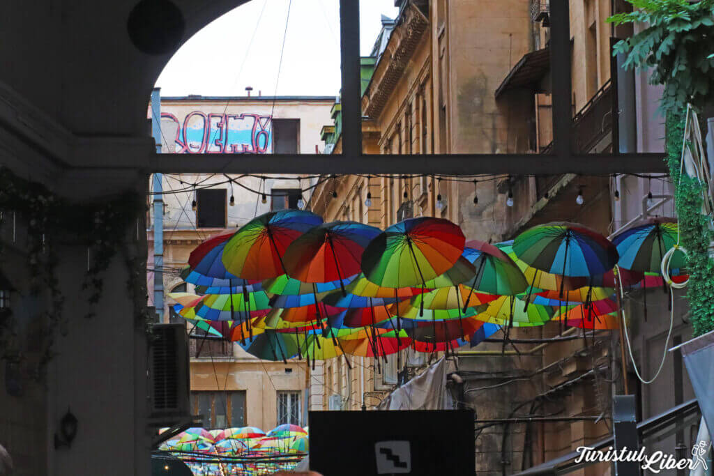 Bucharest free walking tour – Discover the amazing old town