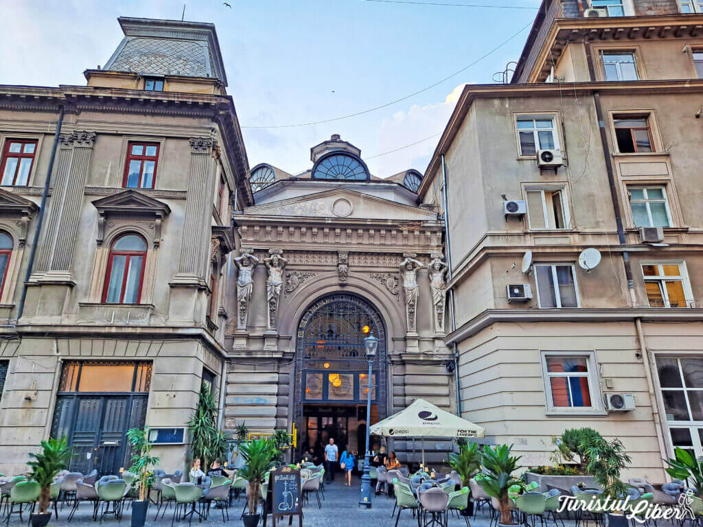Bucharest free walking tour – Discover the amazing old town