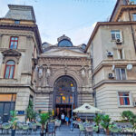 poarta intrare pasaj macca villacrosse bucuresti