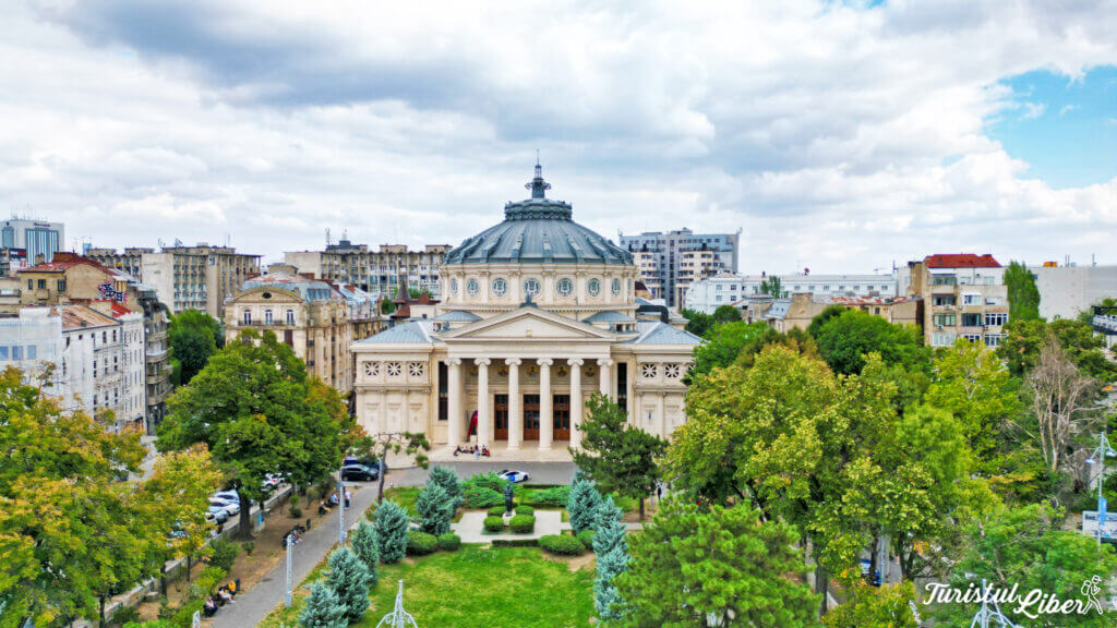 Bucharest free walking tour – Discover the amazing old town