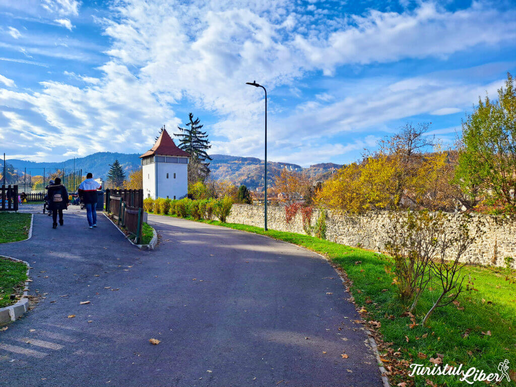 promenade under tampa brasov