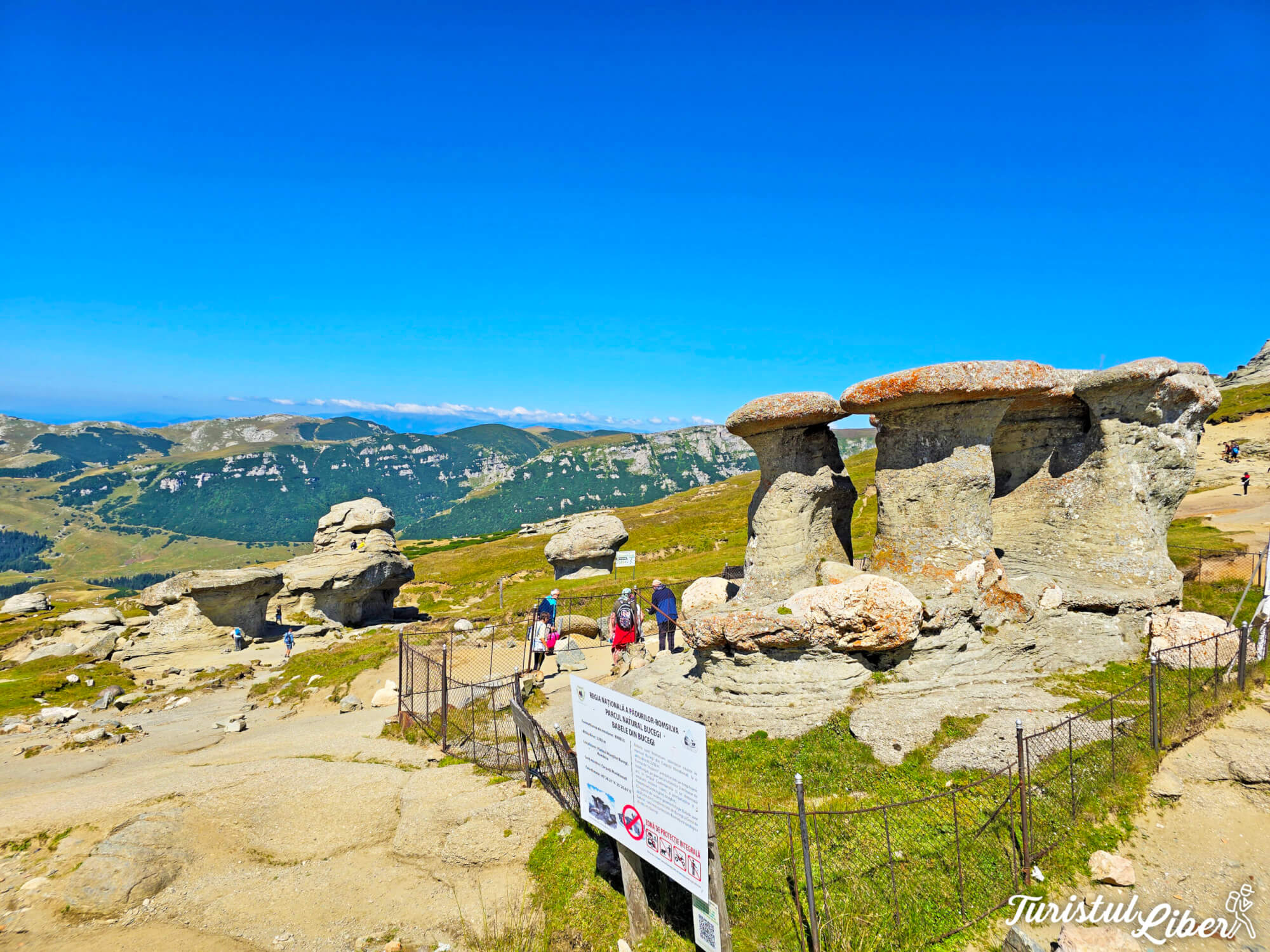 Tourist attractions on the Bușteni-Babele-Peștera route