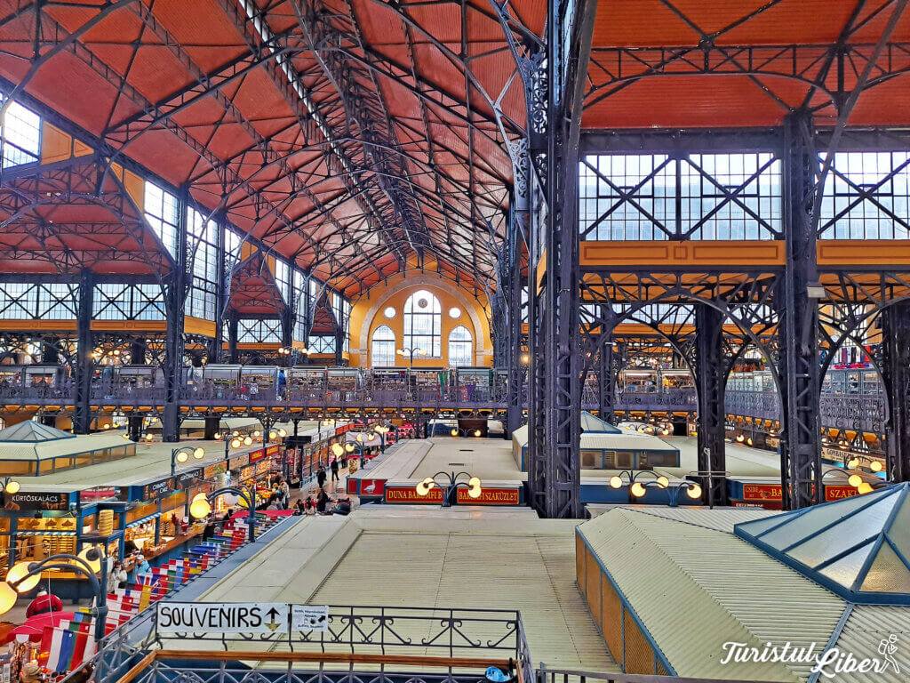 interior piata centrala budapesta