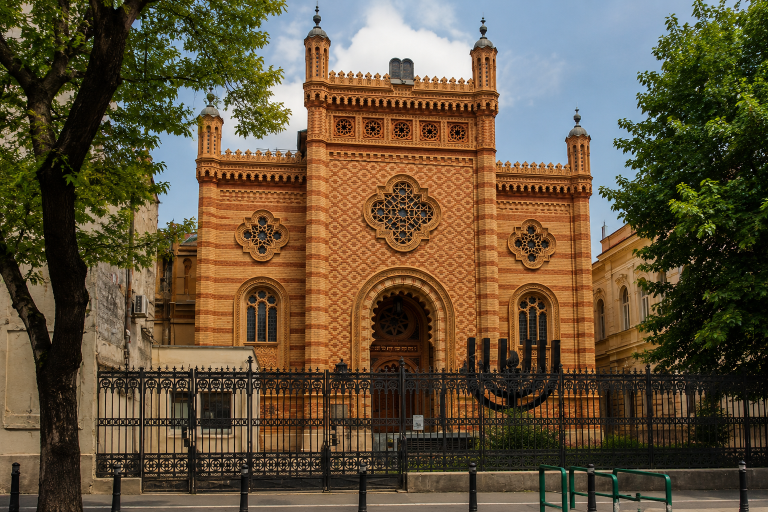 Jewish Quarter Bucharest – Unique Guided Walking Tour